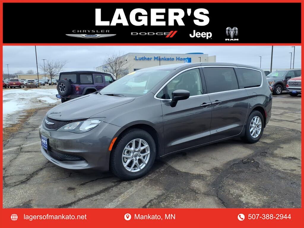 2023 CHRYSLER Voyager
