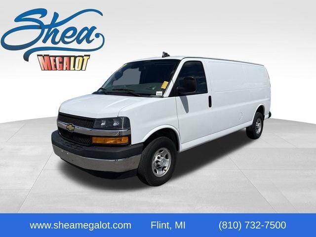 2021 CHEVROLET Express