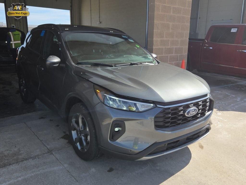2025 FORD Escape