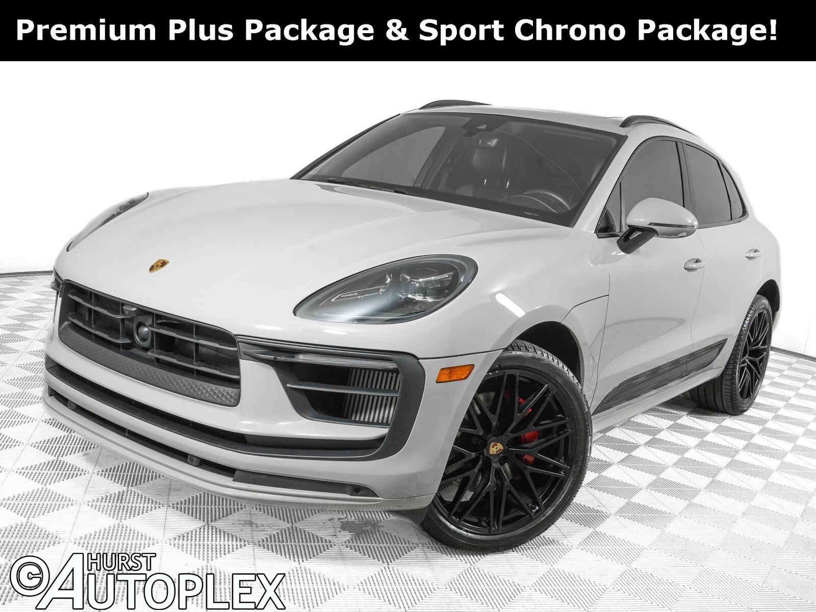 2024 PORSCHE Macan