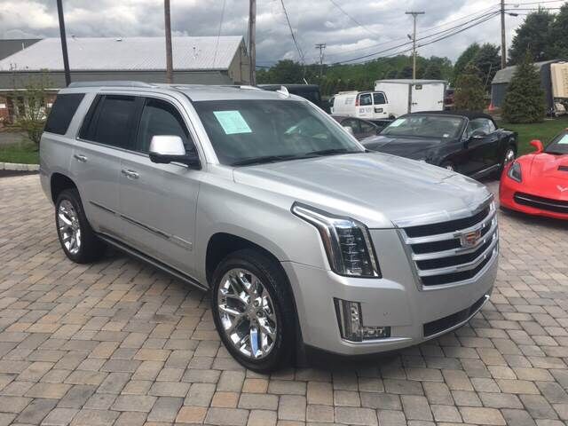 2016 CADILLAC Escalade