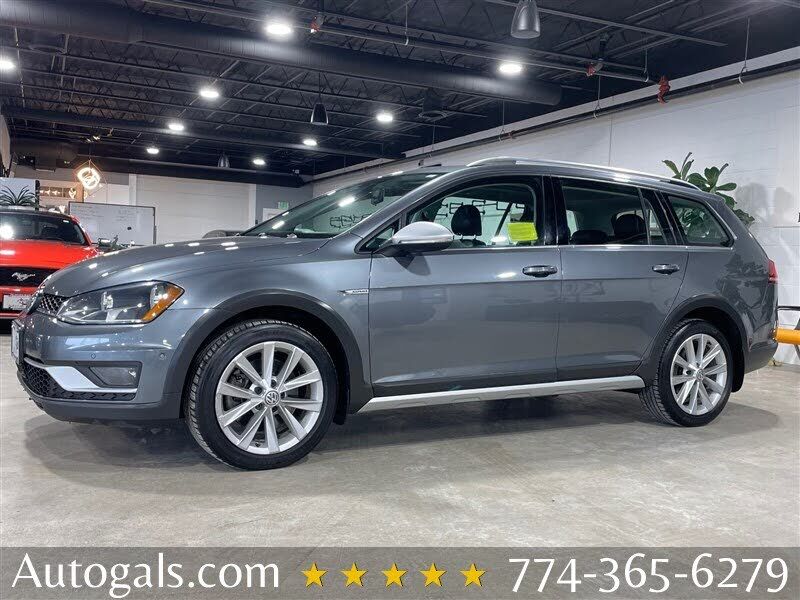 2017 VOLKSWAGEN Golf Alltrack