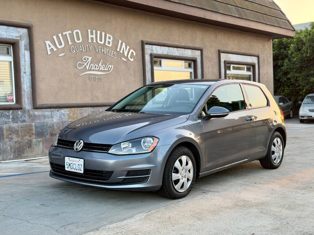 2015 VOLKSWAGEN Golf