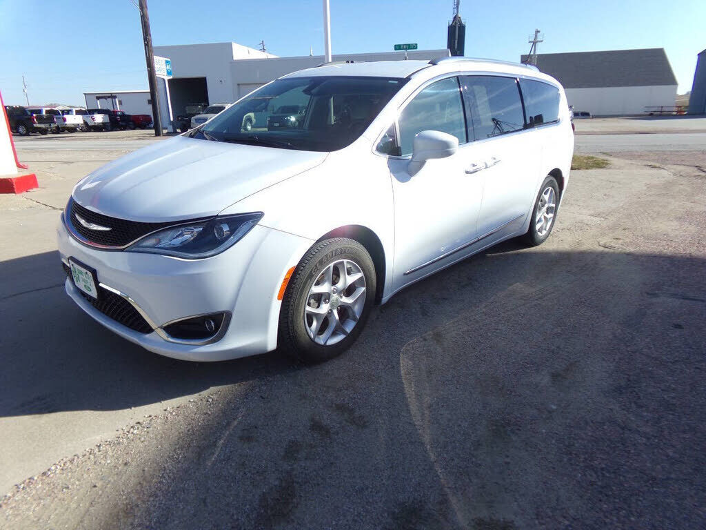 2019 CHRYSLER Pacifica