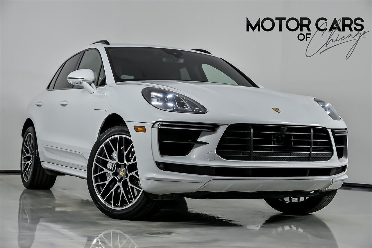 2020 PORSCHE Macan