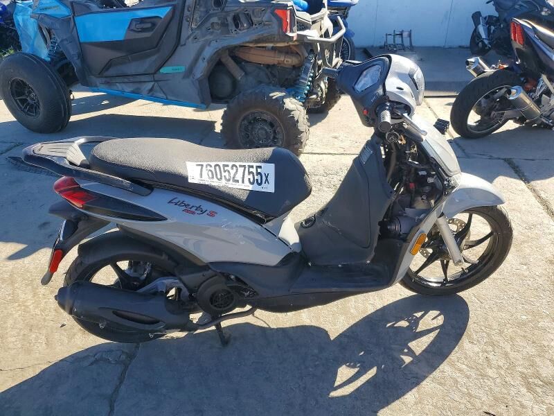 2022 PIAGGIO AND VESPA LIBERTY
