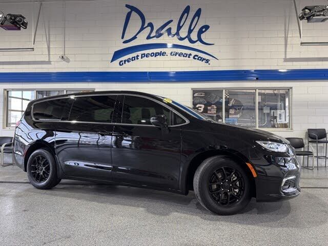 2025 CHRYSLER Pacifica