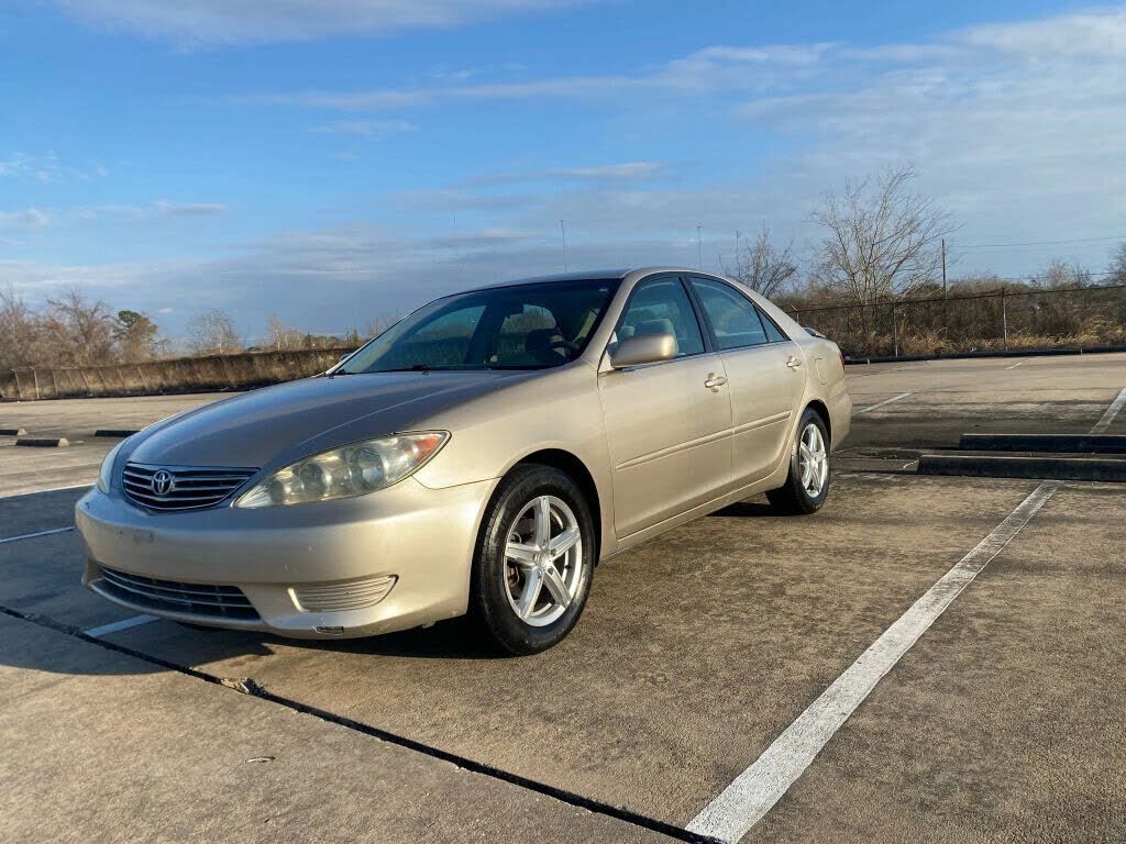 2005 TOYOTA Camry