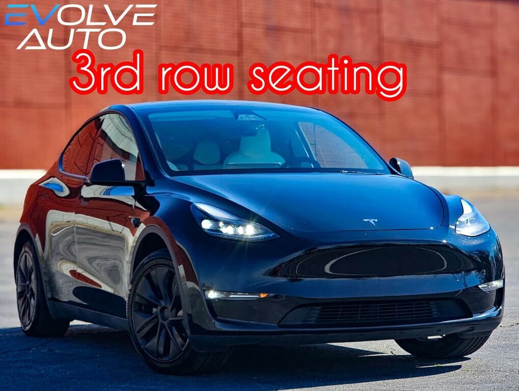 2025 TESLA Model Y