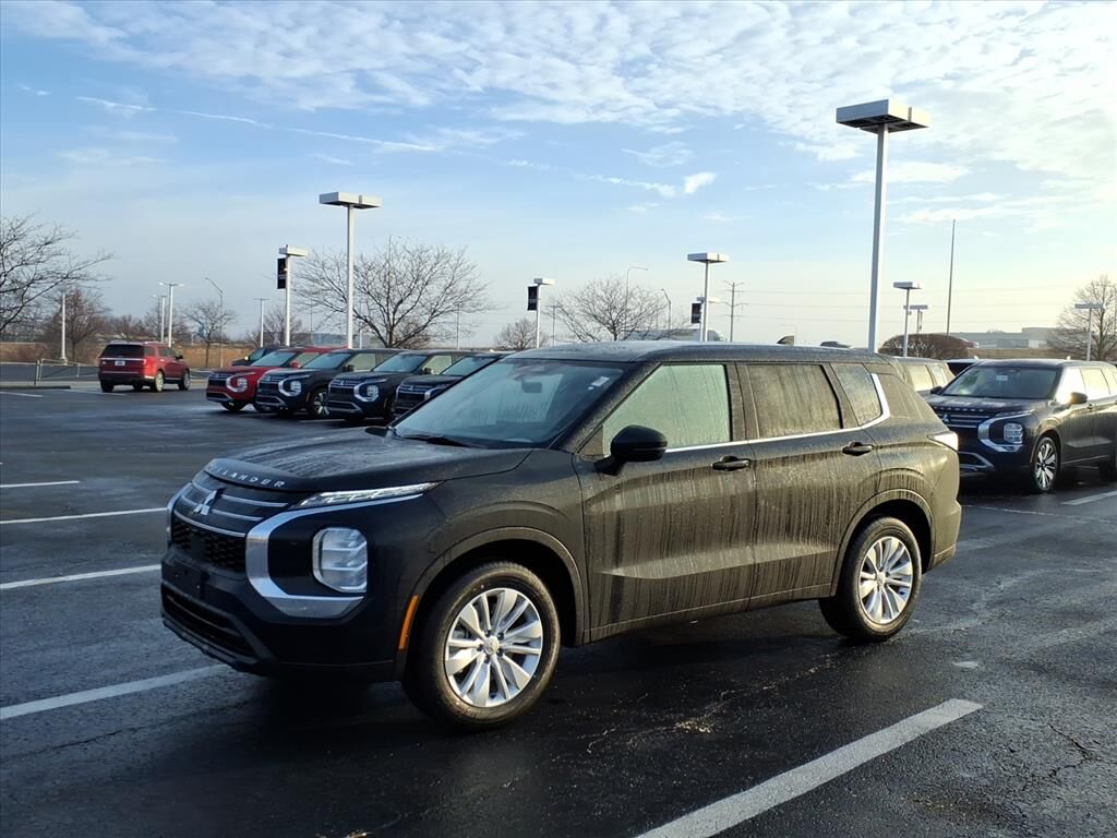 2026 MITSUBISHI Outlander