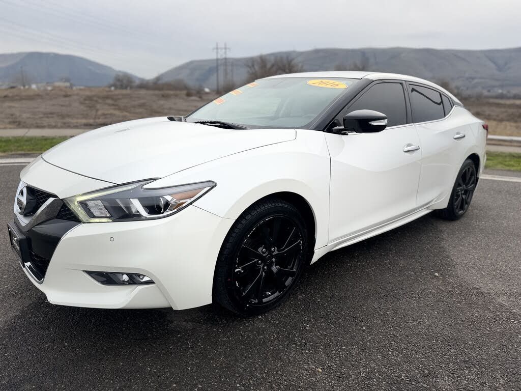 2016 NISSAN Maxima