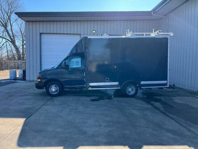 2020 CHEVROLET Express