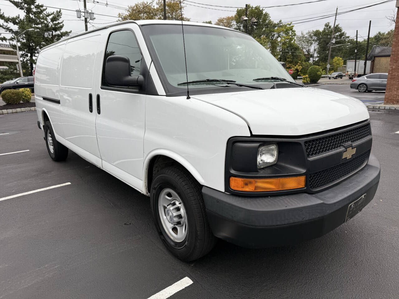 2017 CHEVROLET Express
