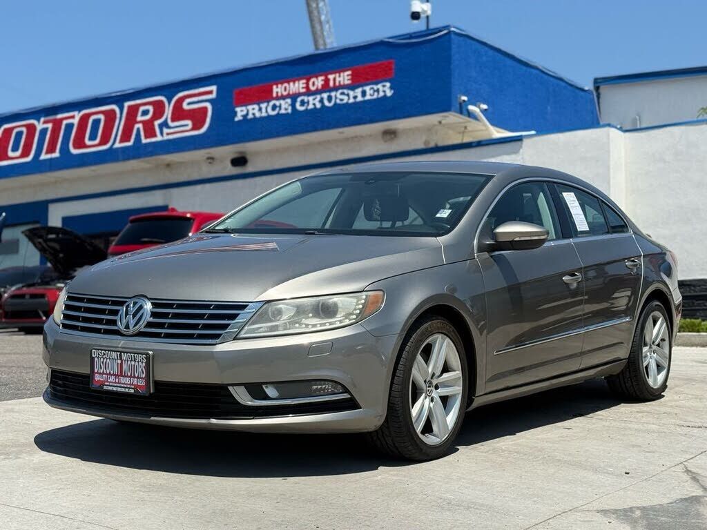 2013 VOLKSWAGEN Passat