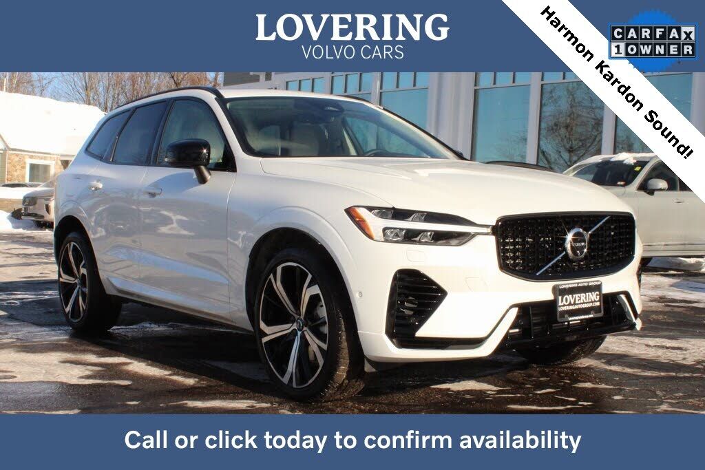 2025 VOLVO XC60
