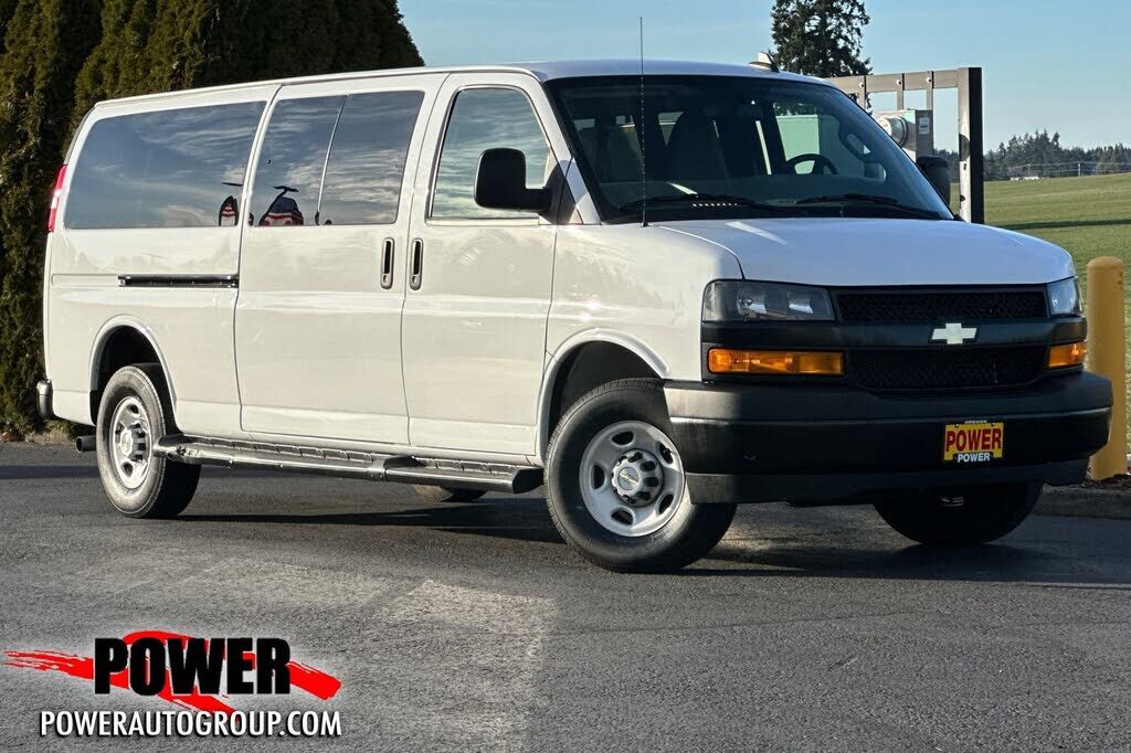 2023 CHEVROLET Express