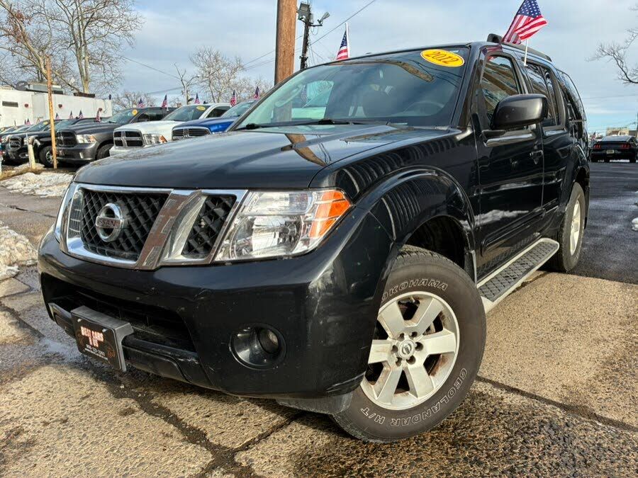 2012 NISSAN Pathfinder