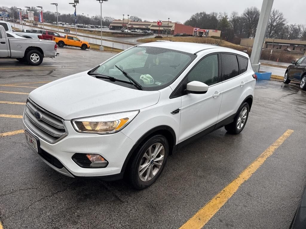 2019 FORD Escape