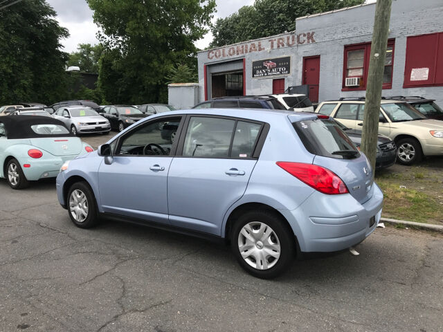 2010 NISSAN Versa