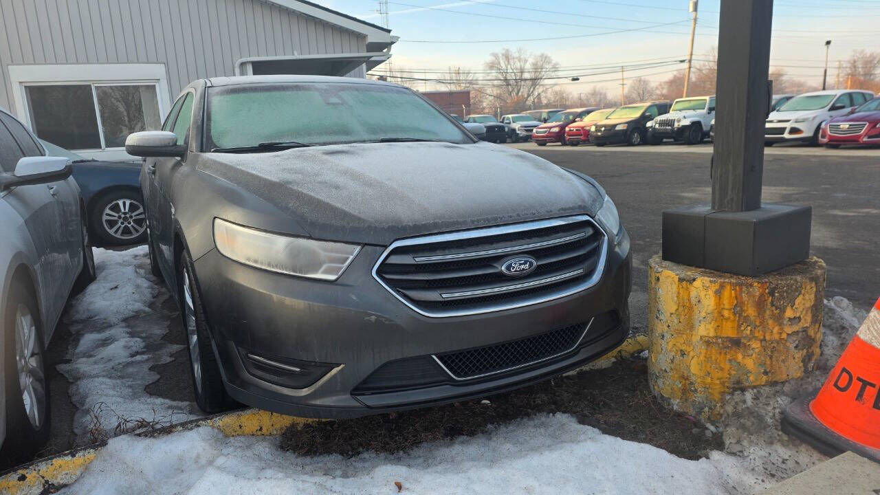 2018 FORD Taurus