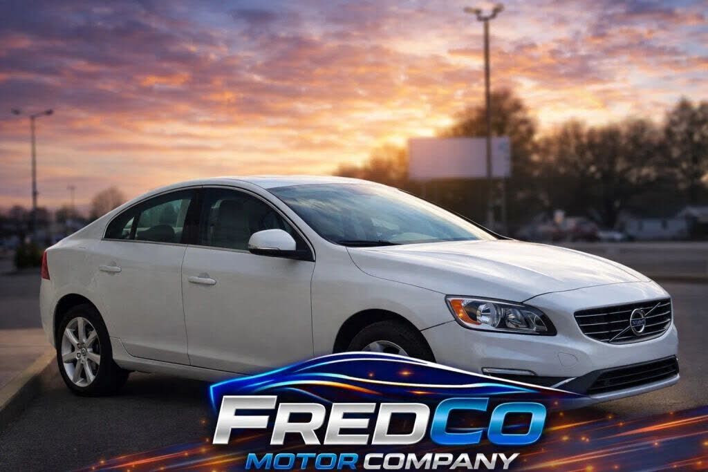2016 VOLVO S60