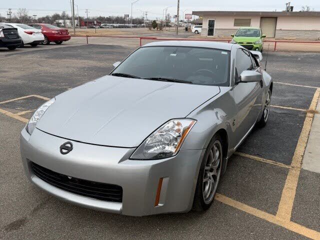 2005 NISSAN 350Z