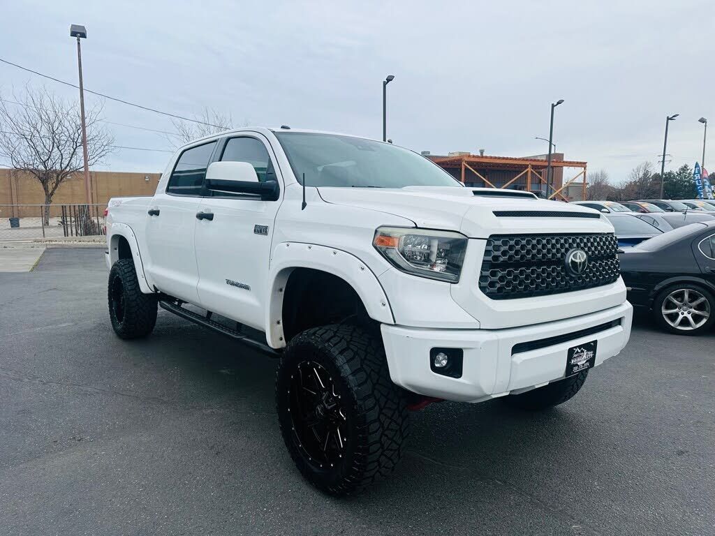 2018 TOYOTA Tundra