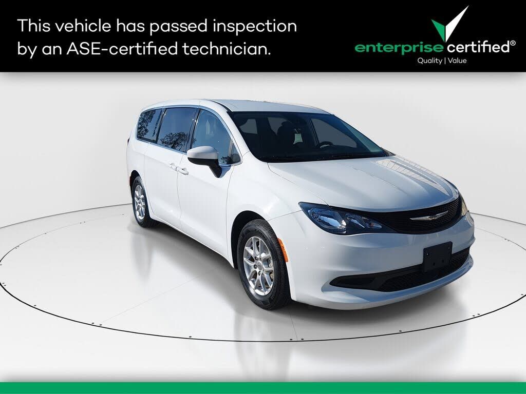 2023 CHRYSLER Voyager