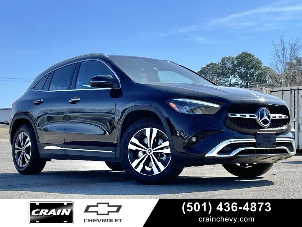 2025 MERCEDES-BENZ GLA-Class