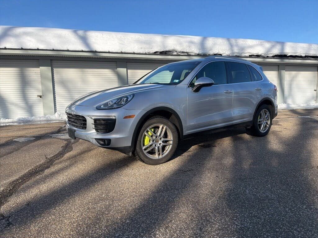 2016 PORSCHE Cayenne
