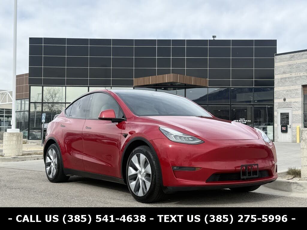 2021 TESLA Model Y