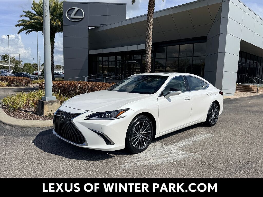 2025 LEXUS ES