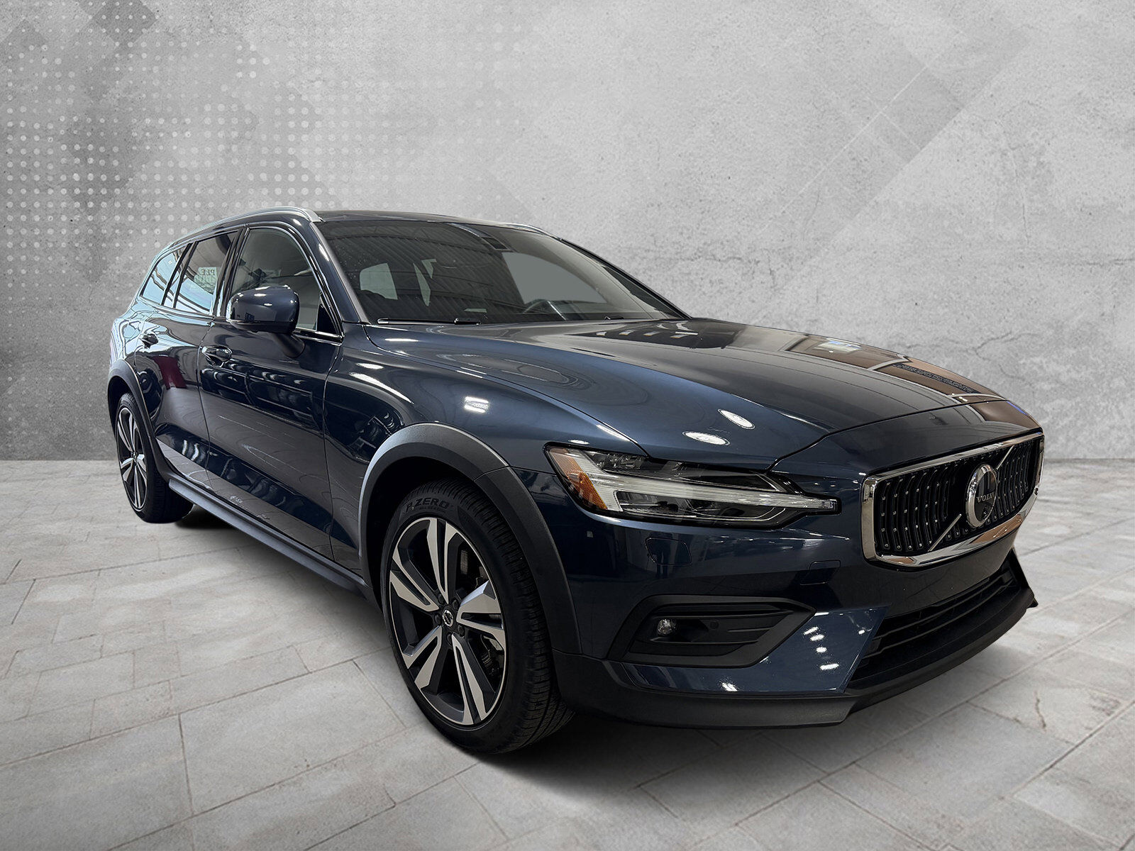 2026 VOLVO V60CC