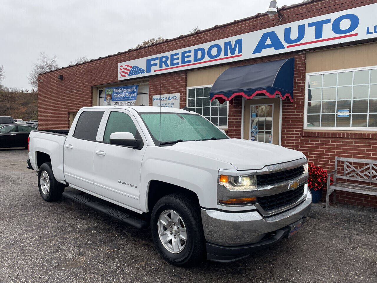 2017 CHEVROLET Silverado