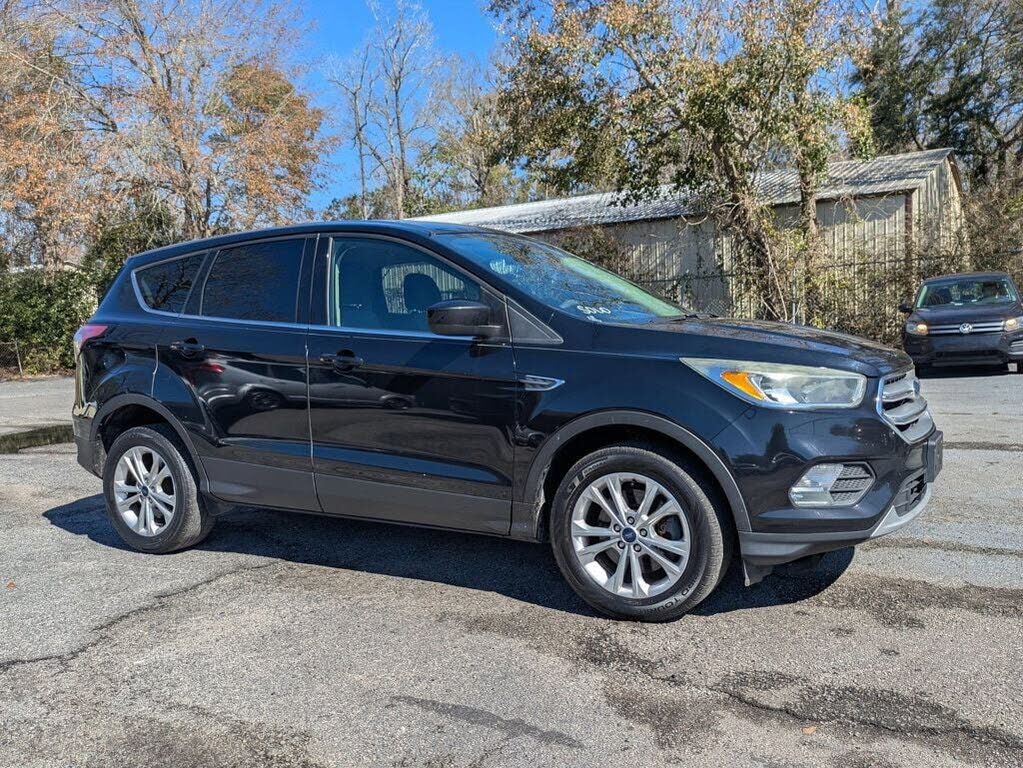 2017 FORD Escape