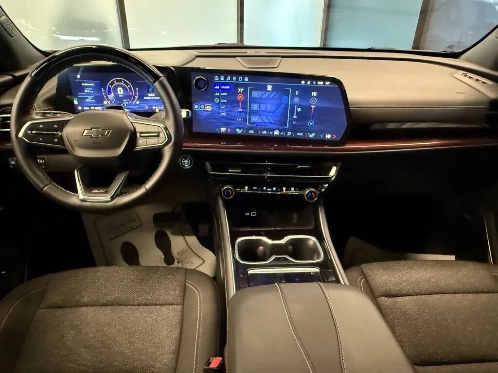 2024 CHEVROLET Traverse