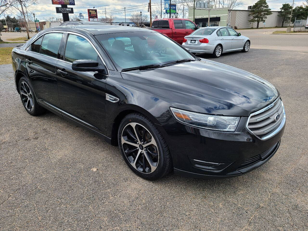 2015 FORD Taurus