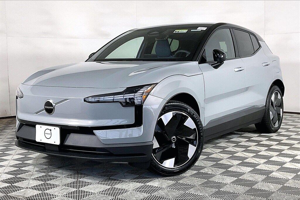 2026 VOLVO EX30