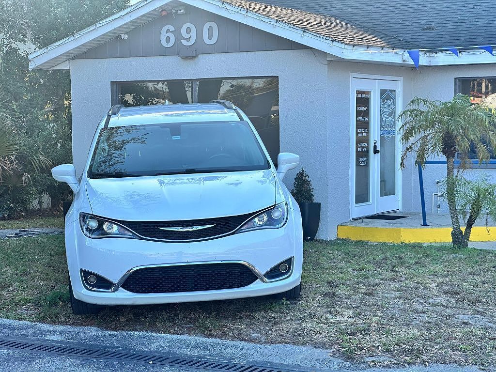 2020 CHRYSLER Pacifica