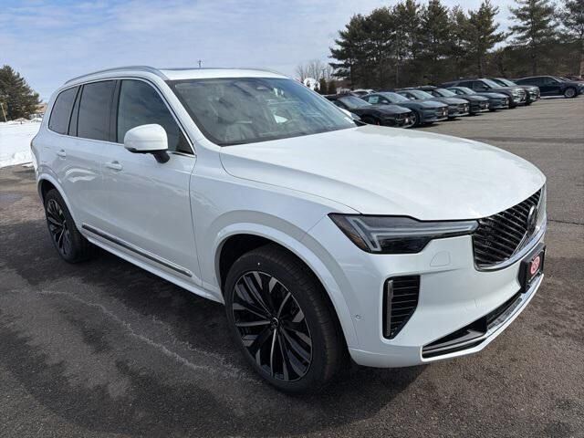 2026 VOLVO XC90