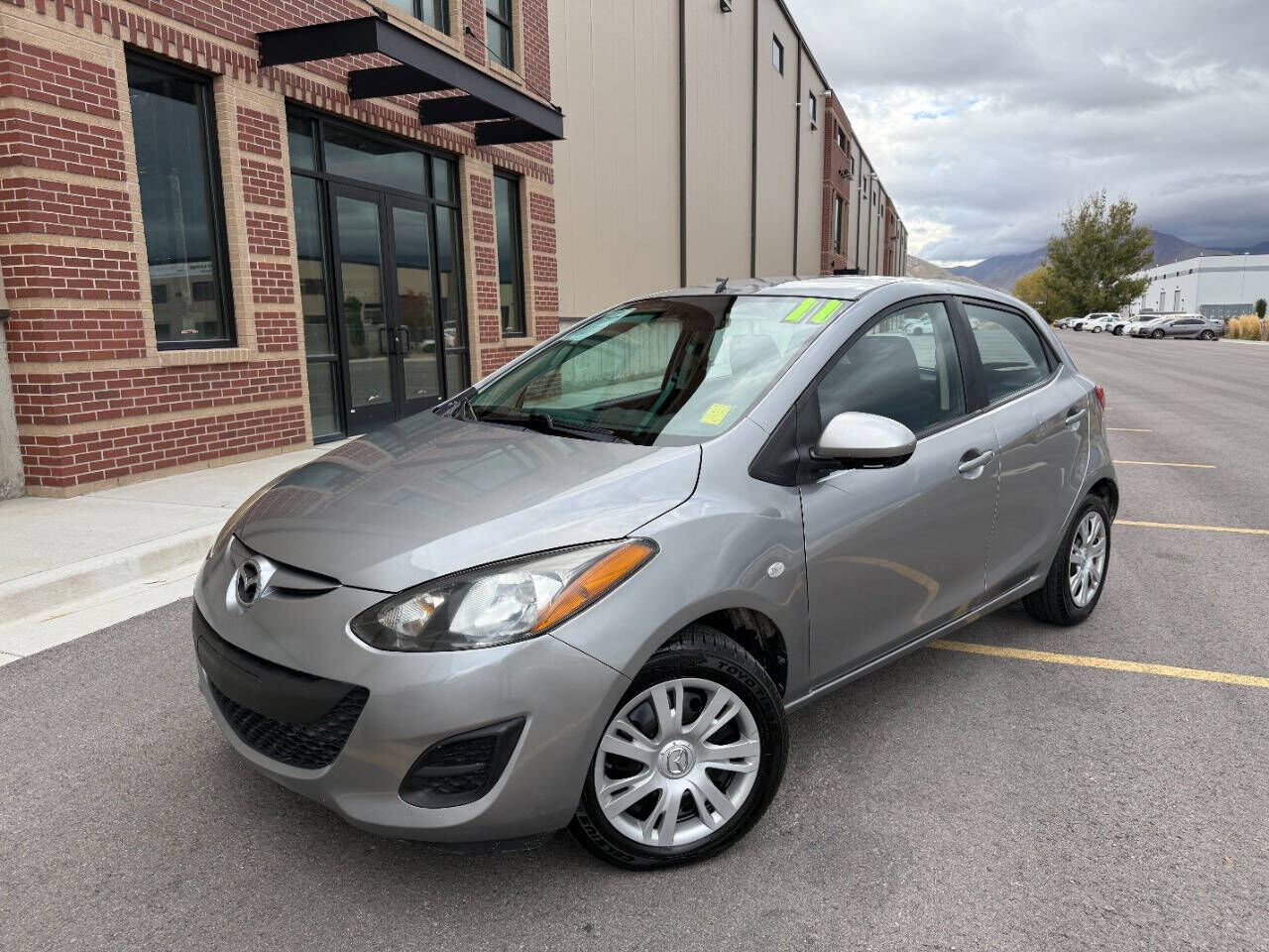 2011 MAZDA Mazda2
