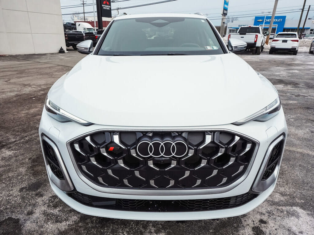 2025 Audi SQ5