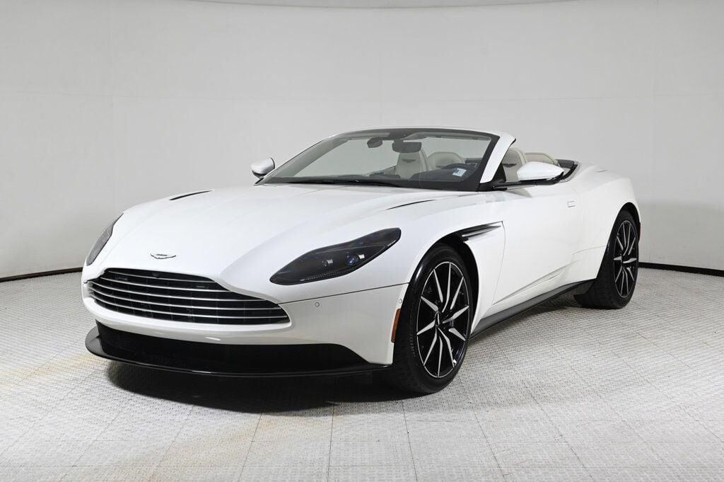 2022 ASTON MARTIN DB11