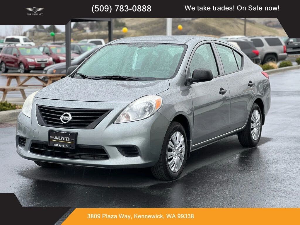 2012 NISSAN Versa