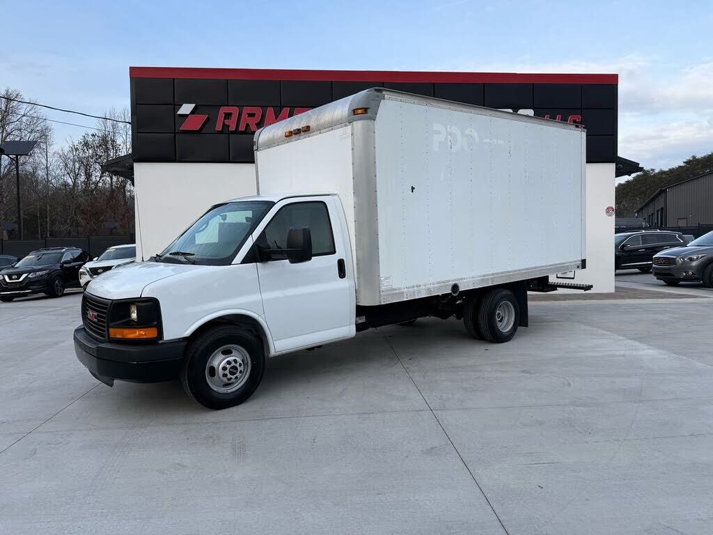 GMC Savana