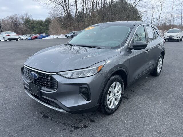 2024 FORD Escape