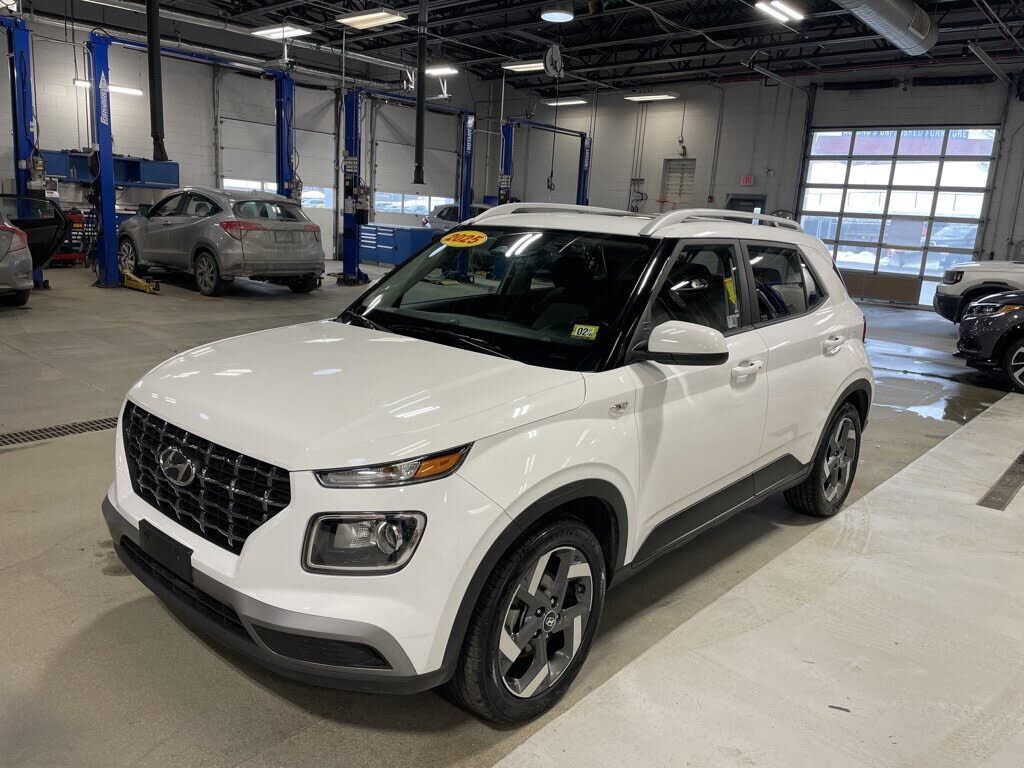 2025 HYUNDAI Venue