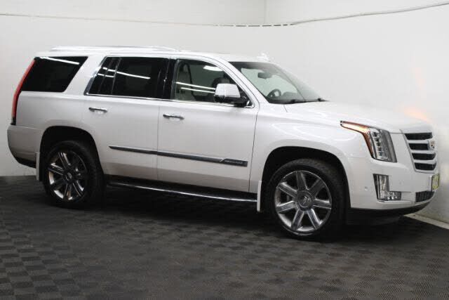 2017 CADILLAC Escalade