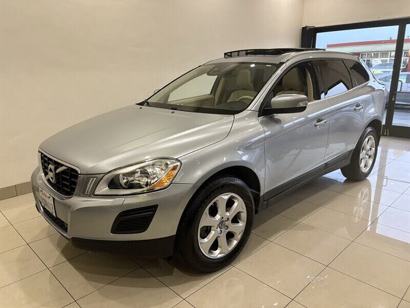 2013 VOLVO XC60