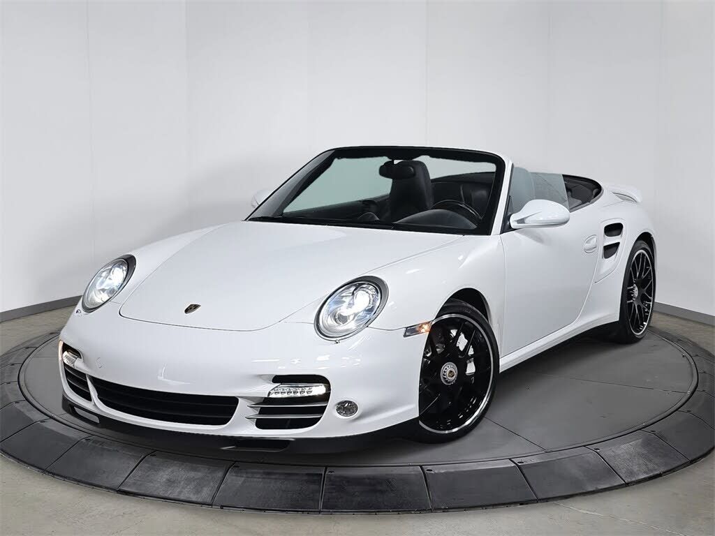 2011 PORSCHE 911